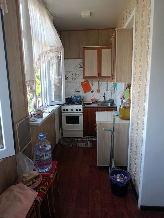 Продаю свою  квартиру 2в3/4/4 Юнусабад - 11