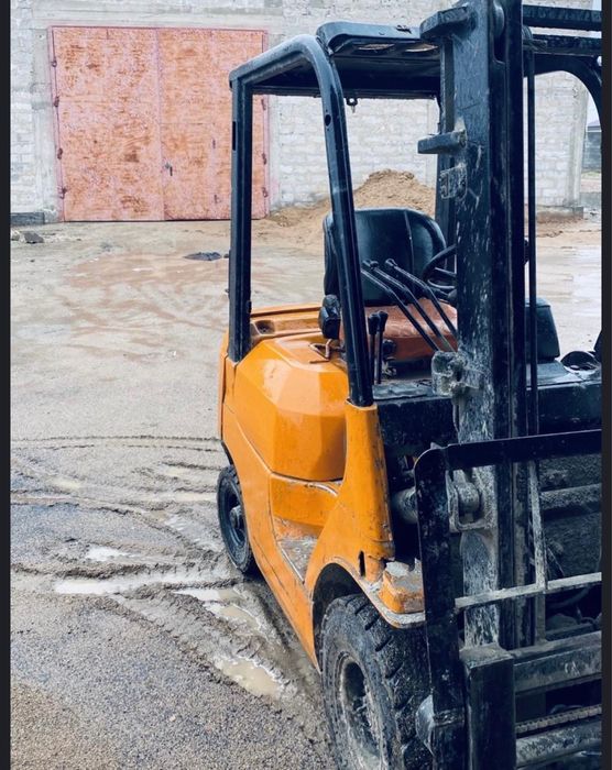 Вилочный погрузчик Кара