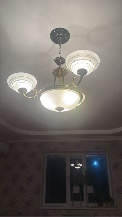 Бу люстралар сатылады