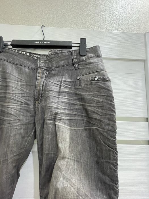 Джинсы серые прямые