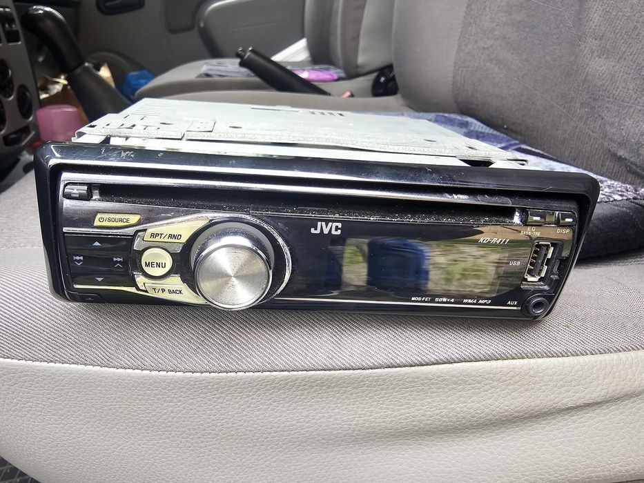 Radio cd auto  + stick