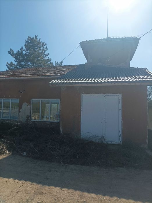 Промишлен имот в Костинброд