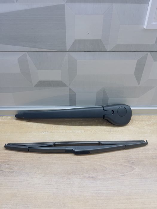 Задна чистачка с рамо за Citroen Berlingo ,Peugeot