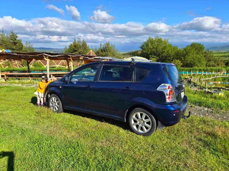 Toyota Corolla Verso 2005 газ икономична