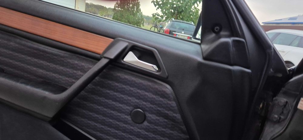 Vand Mercedes Benz W124 Drobeta-Turnu Severin • OLX.ro