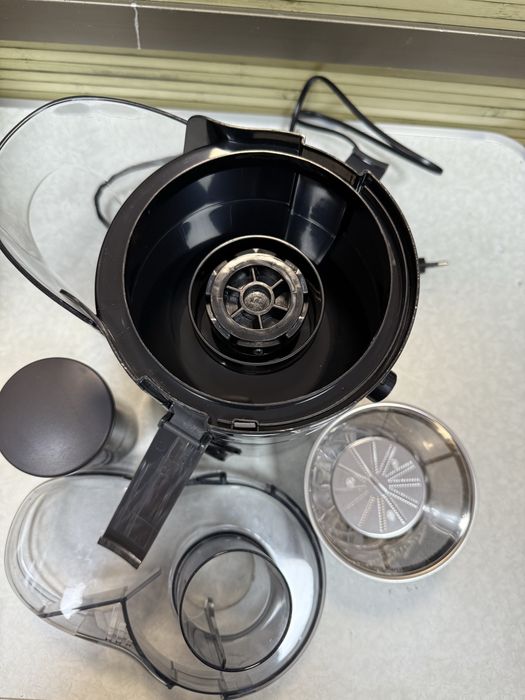 Сокоизтисквачка Moulinex JU370810