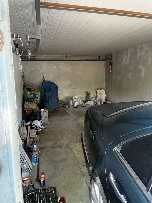 Гараж на Акбаре