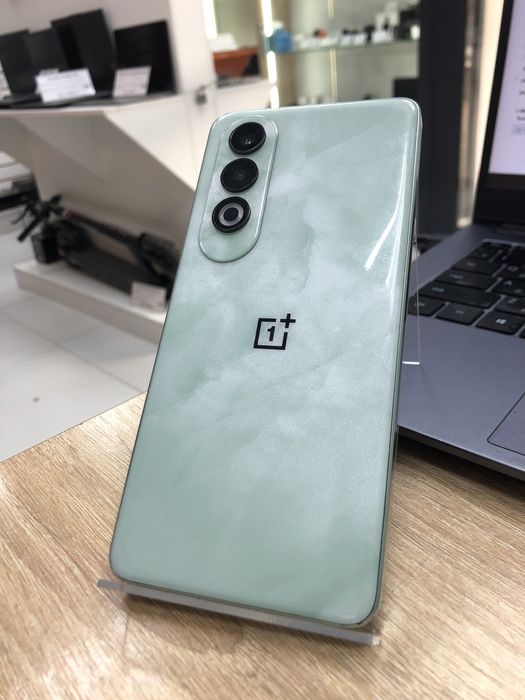 One Plus Nord CE4, 128gb (p25)