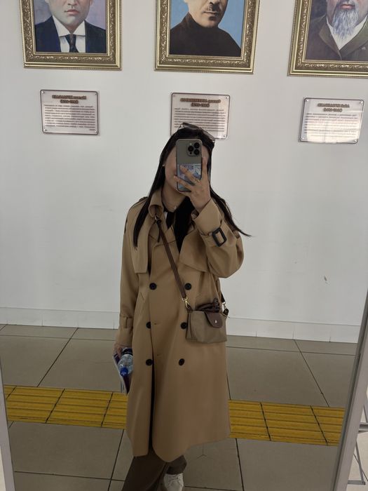 Продам тренч бежевый