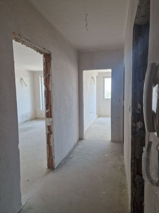 Продава се Двустаен апартамент в Бургас, Промишлена зона - Север - 62 кв.м за 1855 €/кв.м - Снимка #2