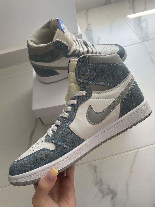 Nike Air Jordan 1 Retro High OG „Hyper Royal”