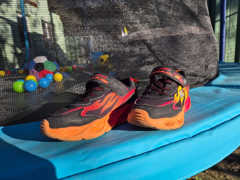 3 perechi de adidasi la un super pret