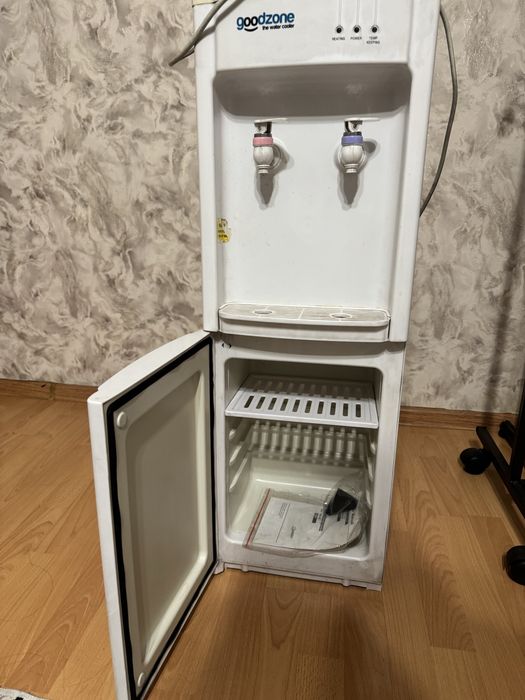 Продам кулер/диспенсер