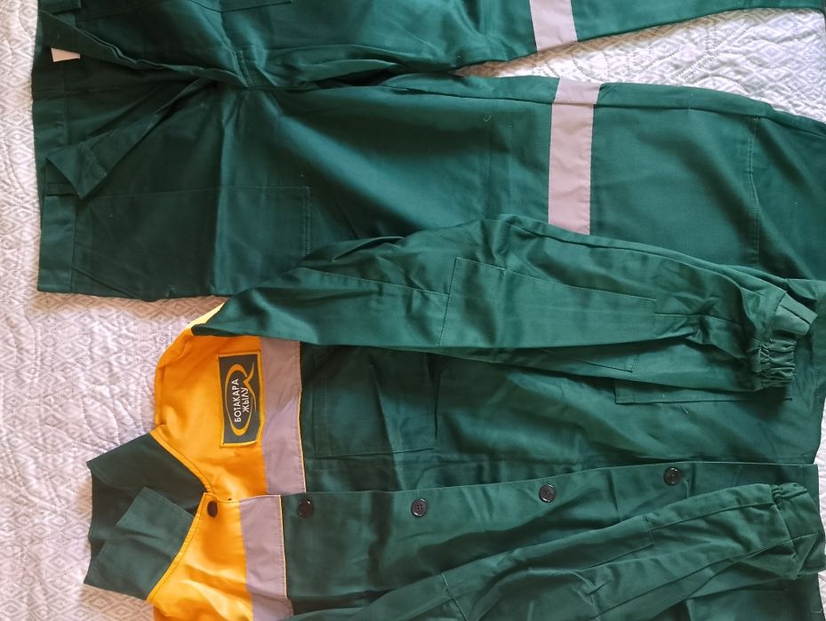 Продается летняя спецодежда