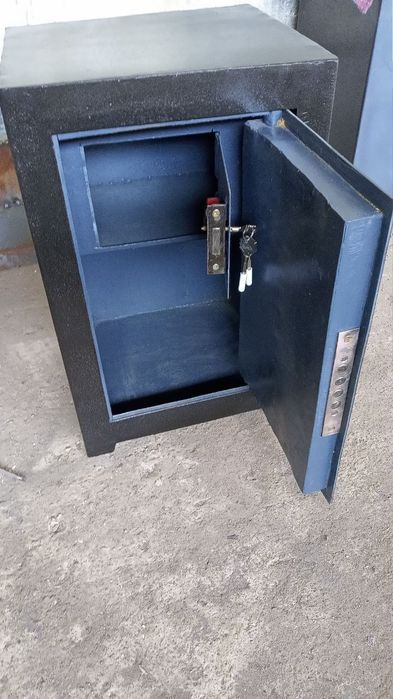 Сейф в ассортименте