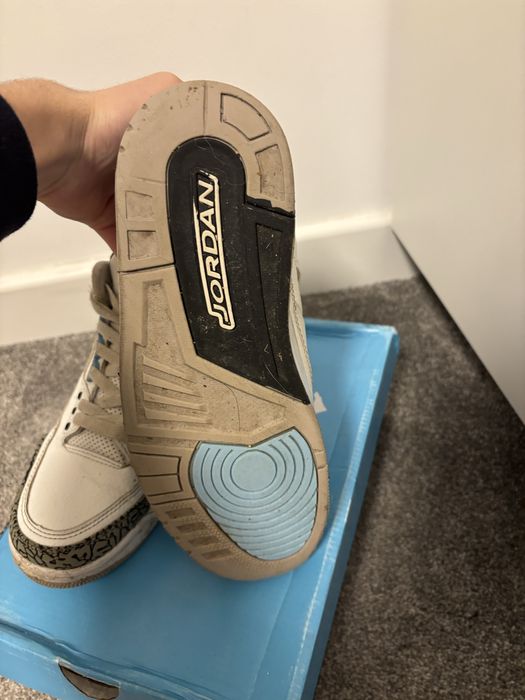 Jordan 3 UNC marimea 40