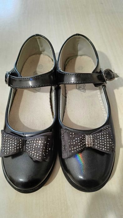 Продам не дорого детские вещи