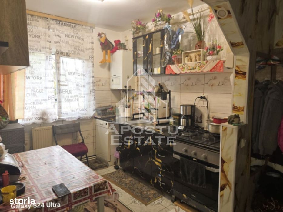 Apartament cu 2 camere, 44mp, etaj 1, anvelopat, zona Garii, Hunedoara