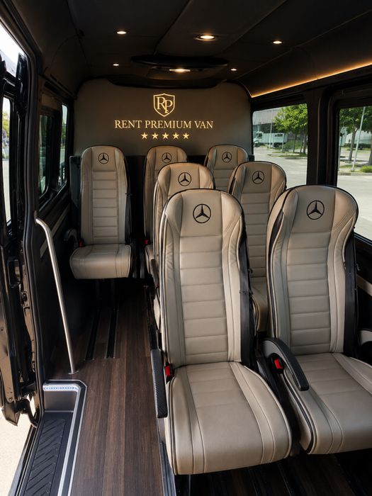 Inchiriere *Van *Microbus *Bus Transfer *VIP  *V-Class * Sprinter  *Transport persoane * Rent a car * Rent a van