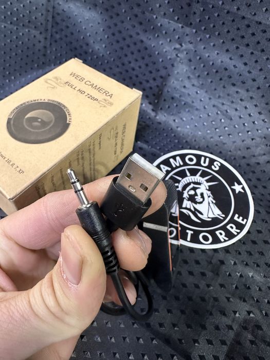 Веб-камера FULL HD с встроенным микрофоном