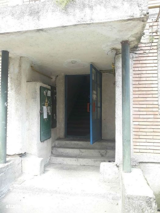DEVA - CARTIER DOROBANTI, Garsoniera - 27mp - etaj 4/4