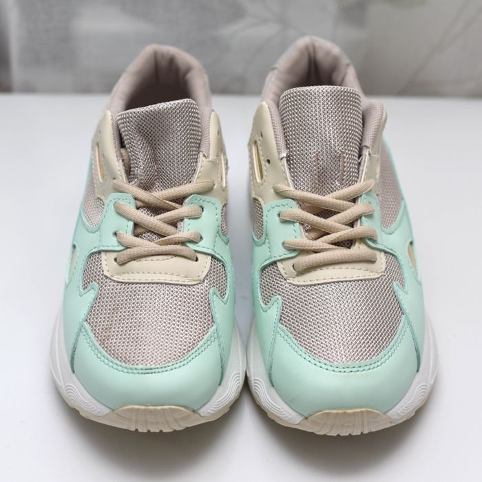 Adidași dama NOI - Model Deosebit