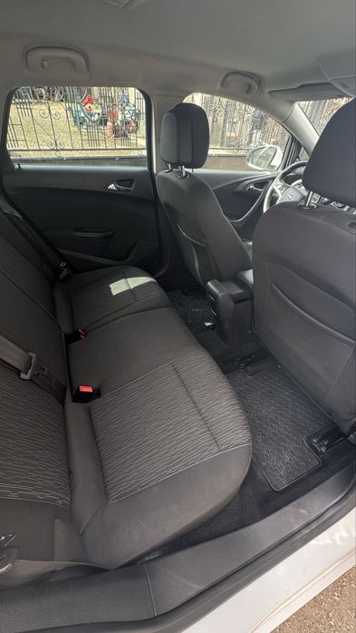 Opel Astra J 2015 , 1.6 Diesel , Impecabila Masina