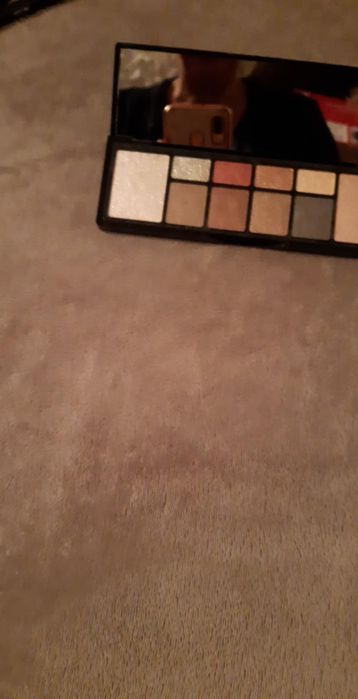 Сенки за очи нови