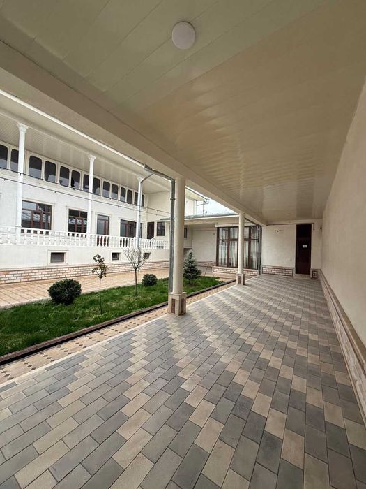 Охунбобоев 6 сотих мустахкам курилган хонадон