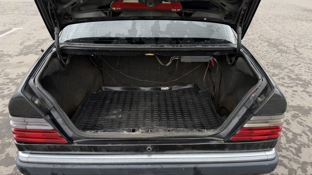 Продам мерседес W124