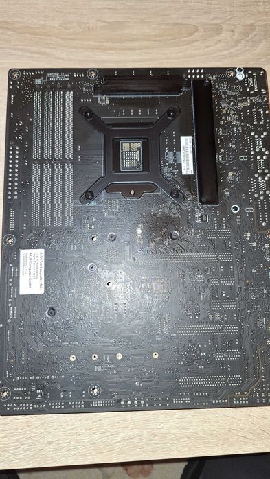 Asus z170 Deluxe + 6700k + 16 GB DDR4 3000MHZ – stare foarte bună!