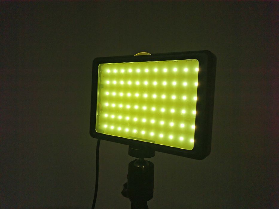 LED осветление Neewer ZC-10S комплект 2 бр. идеални за влогинг или видео подкасти в YouTube