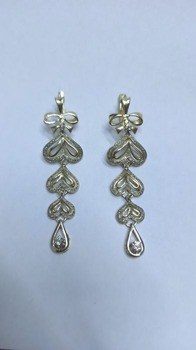 Серьги золотые с бриллиантами