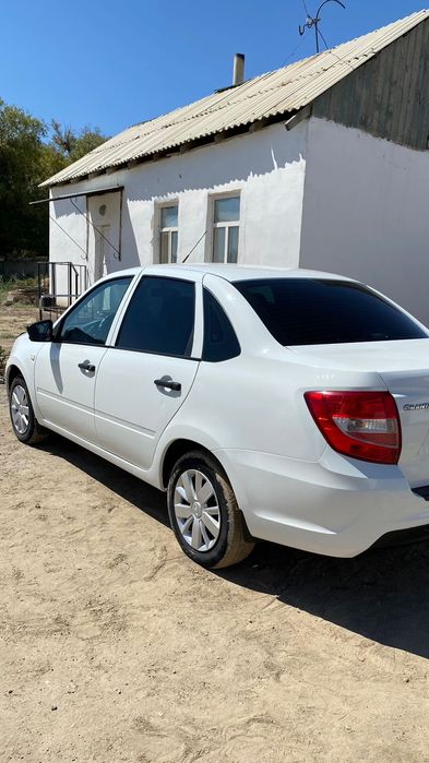 Лада Гранта седан