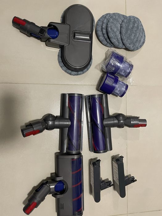 Dayson V10 -> V15 baterie si accesorii
