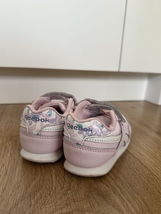 Спортни обувки REEBOK - номер 24