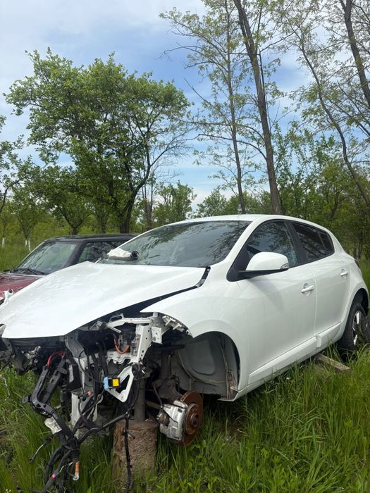Dezmembrez Renault Megane3 2014 diesel 15 DCI