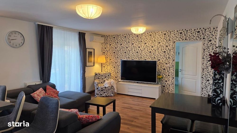 Ultrancetral - Inchiriere apartament 4 camere - Piata Trandafirilor — fotografia 3
