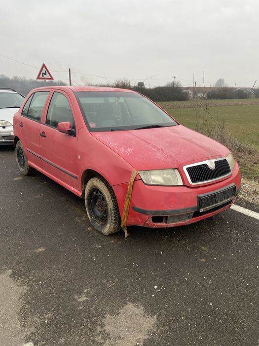 Vînd Skoda fabia 1