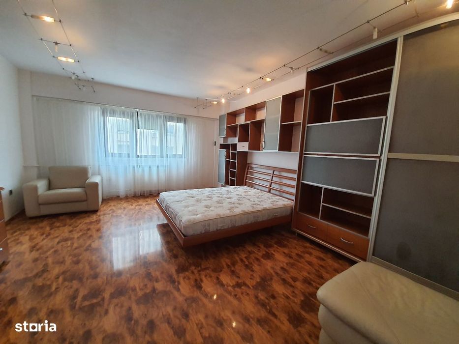 Apartament 3 Camere Unirii-M. Voda-Camera De Comert