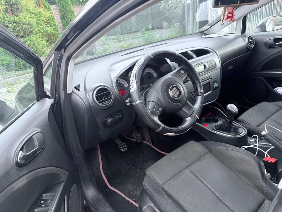 SEAT Leon 0 — imagine 2