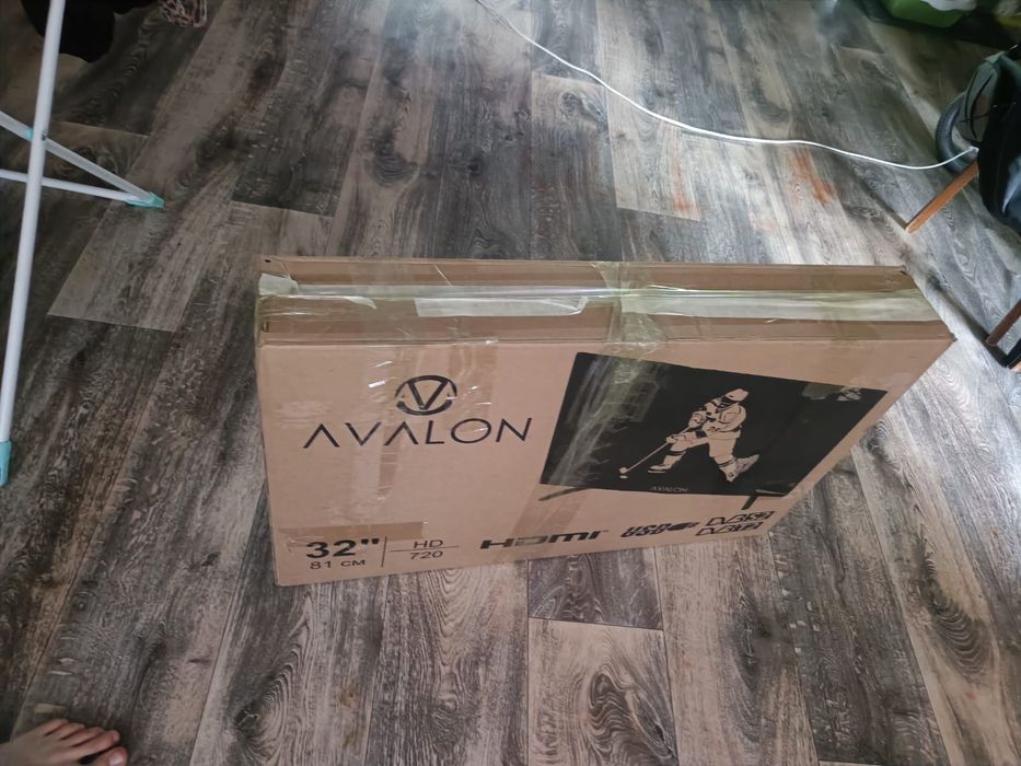 Телевизор Avalon 32F6000 — 32 дюйма