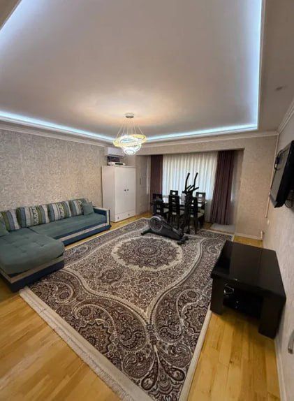 Квартира на Эльбек под офис 3/1/9 общ пл 72м ,ор-р Первушка