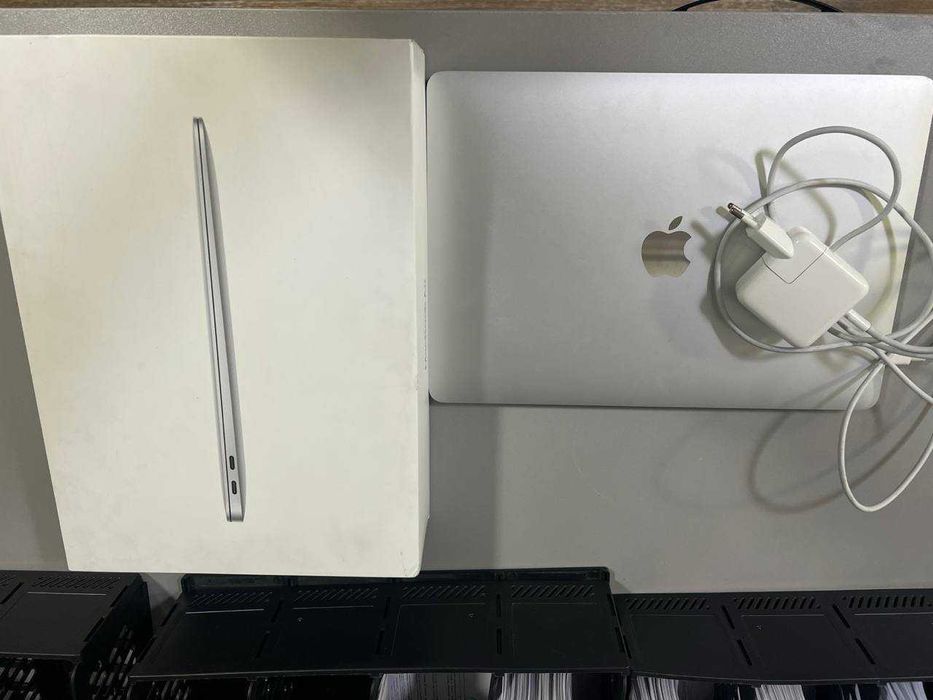 Apple: Apple MacBook Air 13 (Балхаш Мухамеджанова 5а ) лот 111/2212