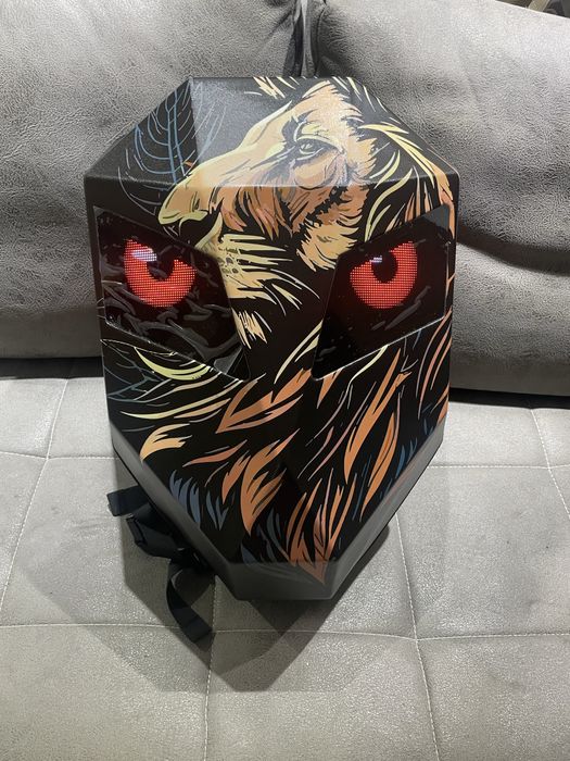 Продаются LED рюкзаки.