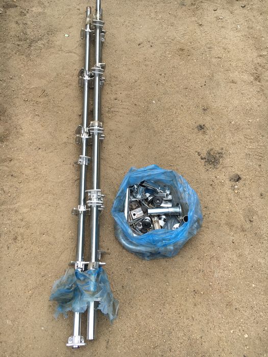 Полки из стекла.