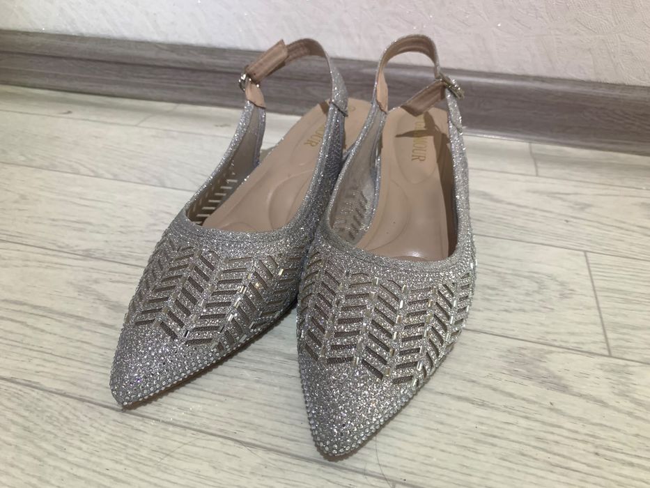 Продам туфли женские