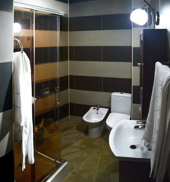 Inchiriez apartament  zona aqua magic