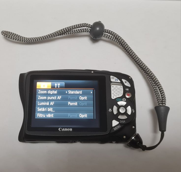 Canon PowerShot D20 camera foto digitala