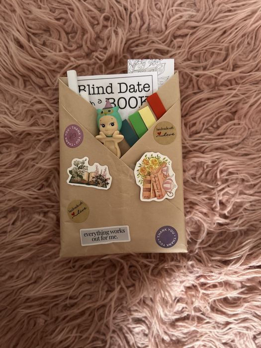 mystery book-romance